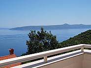 La vista dal balcone, sull'isola di Cres